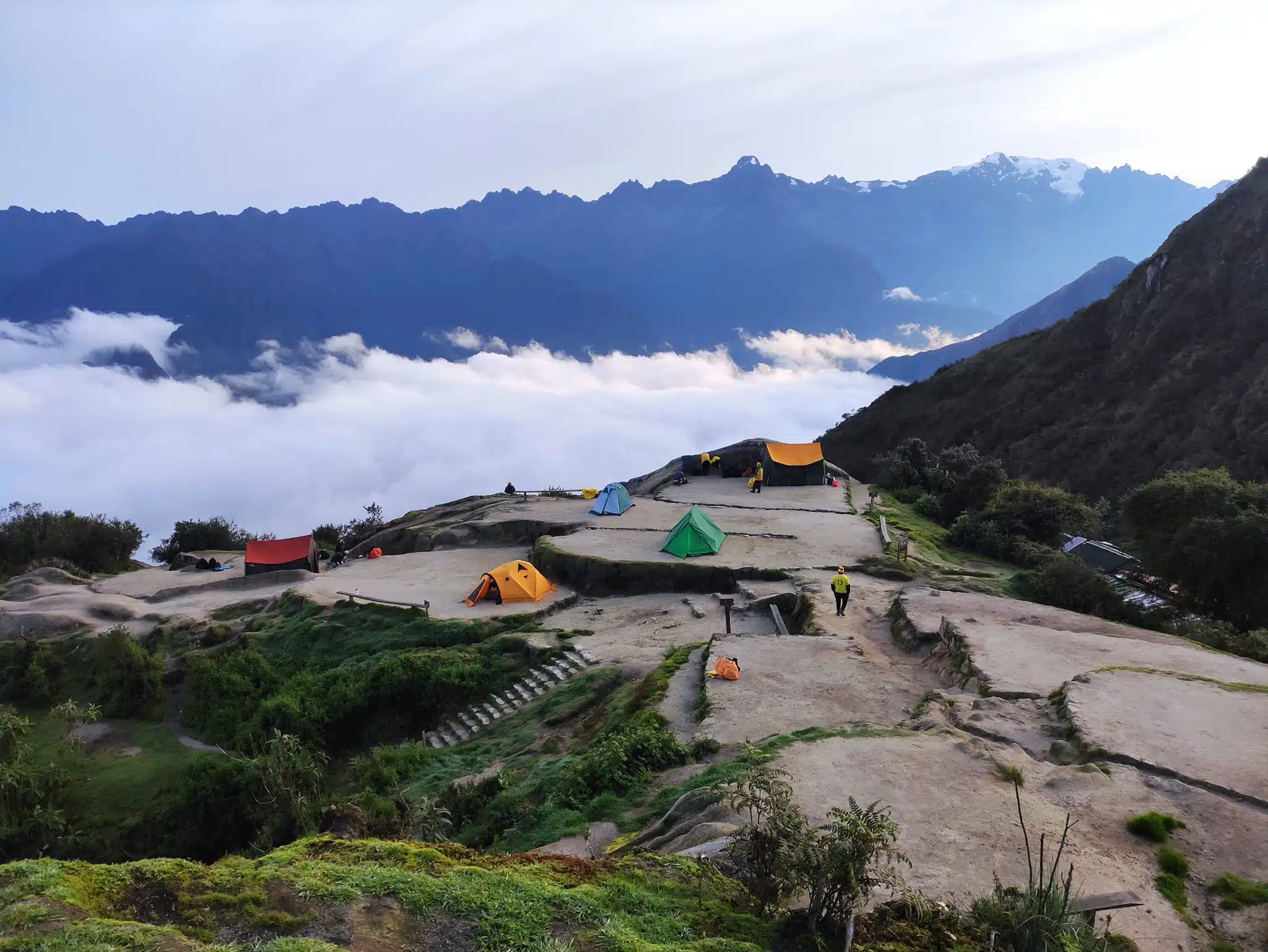 Tourists camping near MachuPicchu | Qoricancha Expeditions