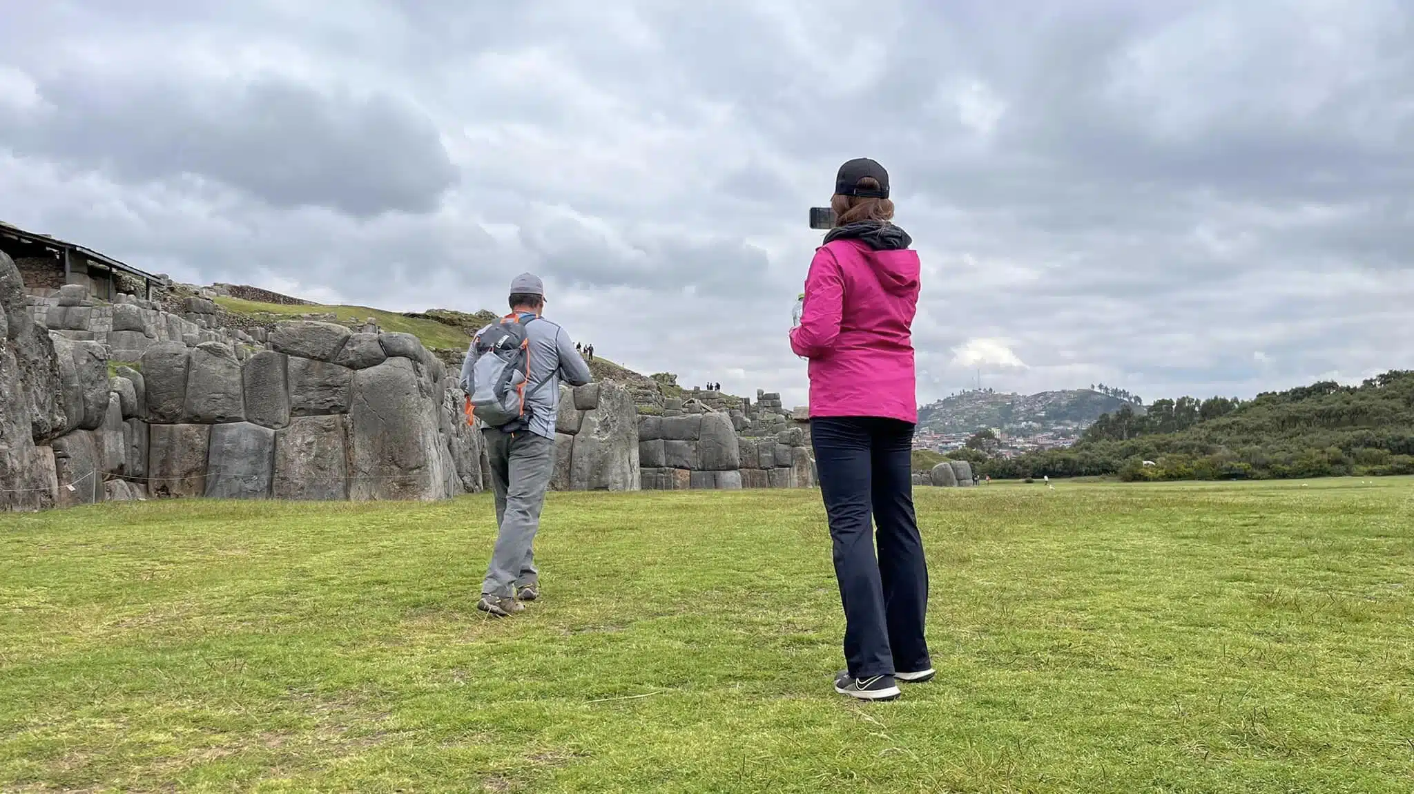 Tourists in Saqsayhuaman | Qoricancha Expeditions