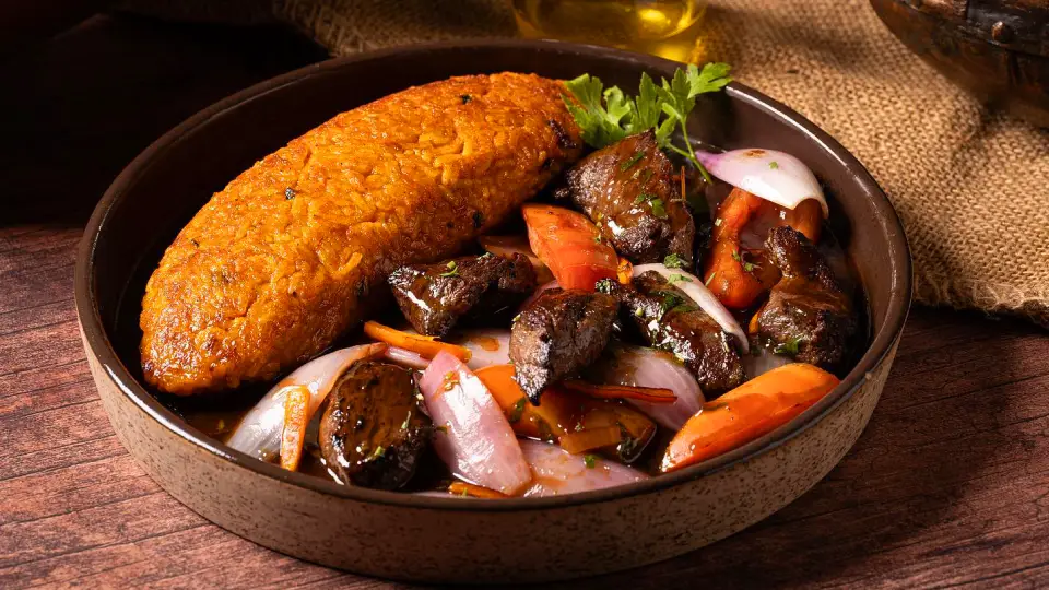  tacu tacu with lomo saltado