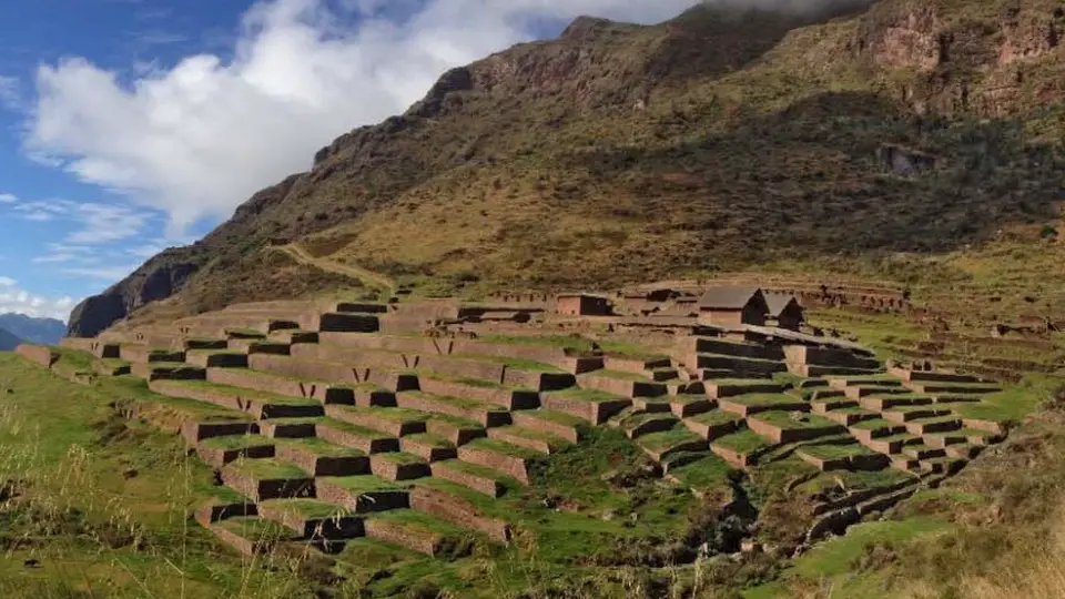 Sitio arqueológico de Huchuy Qosqo - Cusco