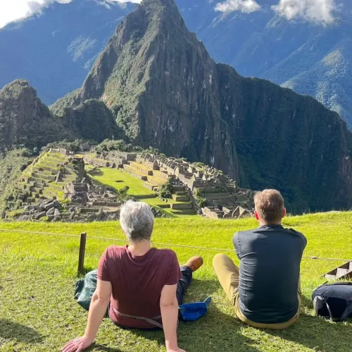 Turistas en Machu Picchu | Qoricancha Expeditions