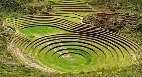 Fotografía de las ruinas de Moray | Qoricancha Expeditions