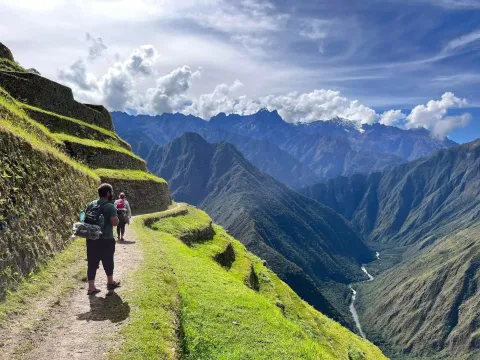  Machu Picchu Trail | Qoricancha Expeditions