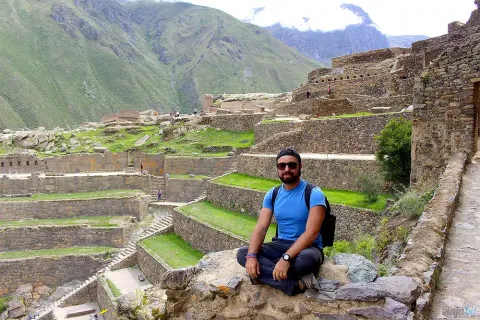 Tourist in the Ruins of Ollantaytambo | Qoricancha Expeditions