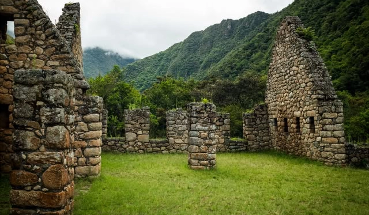 Ancient stone ruins along a Machu Picchu trek alternative
