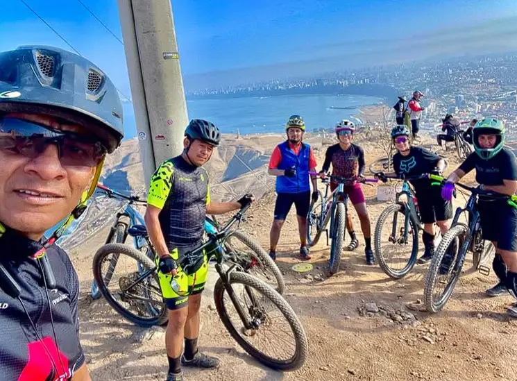 Hiking Morro Solar
