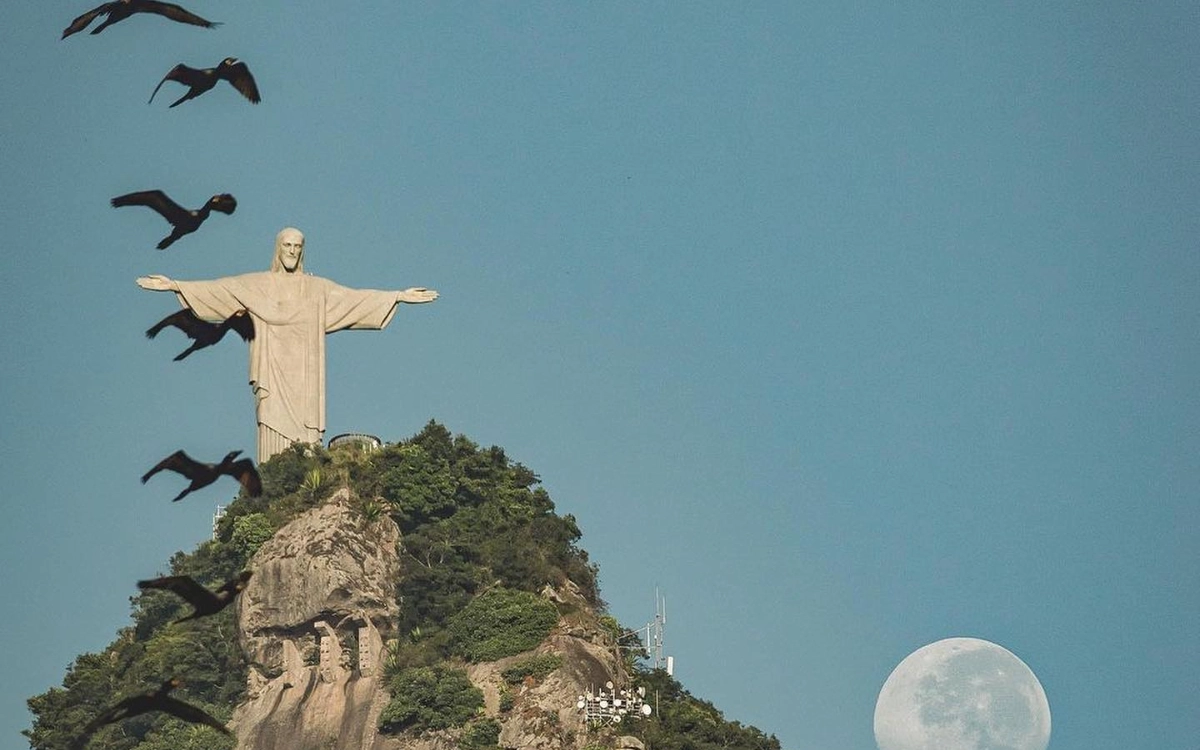 Wonder of the World Christ the Redeemer in Brazil